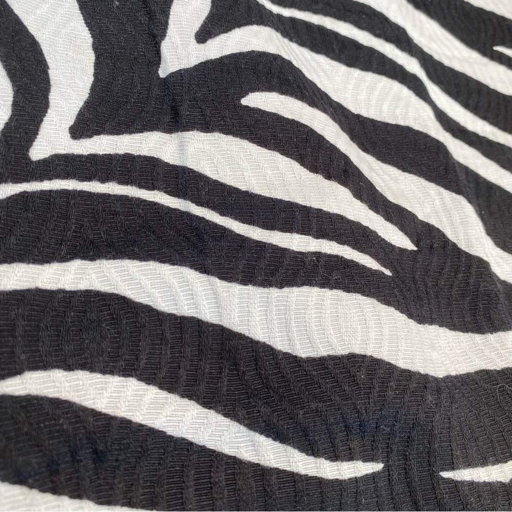 Talbots Petite Zebra Print Pencil Cotton Skirt Size 8P Lined Vent Knee Length - Picture 10 of 13